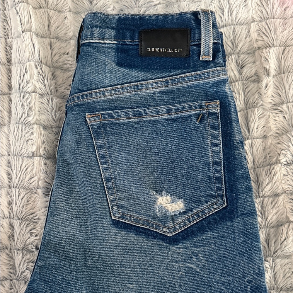 CURRENT/ELLIOTT Medium Blue Distressed Back-Pocket Jeans